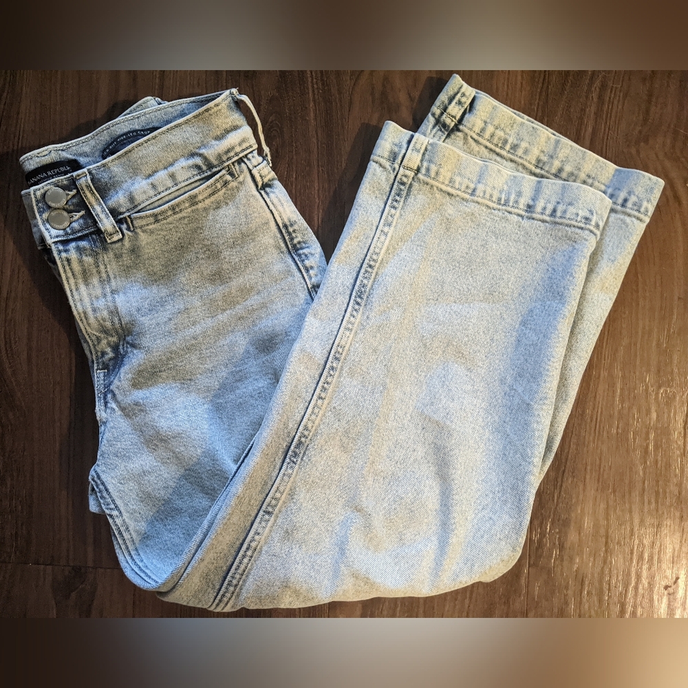 Banana Republic - The Wide-Leg Crop Jeans 814318 | Blue Light Wash: Size 26 - Picture 3 of 14